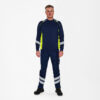 Cargo Sweatshirt - 16538 blauink/gelb - Model