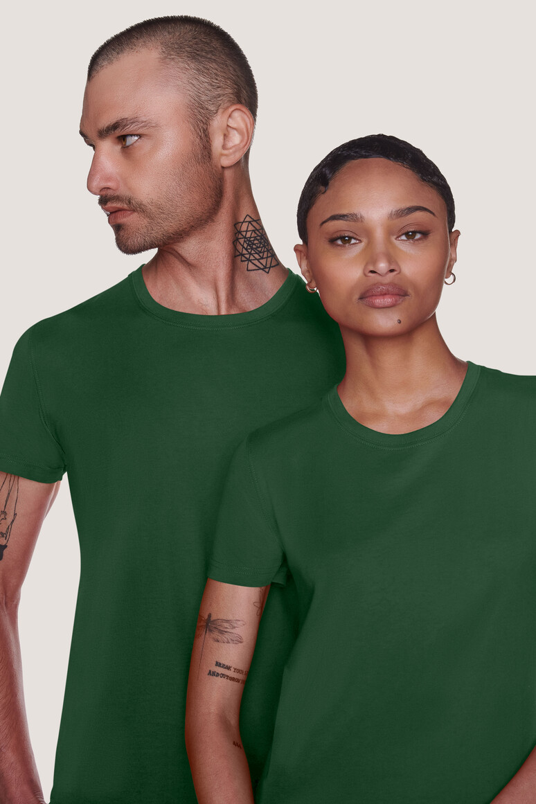 Hakro T-Shirt Bio-Baumwolle - 072-tanne - Model